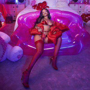 Valentines Lingerie Xtra VIP Box Savage X Fenty